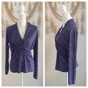 DKNY polka dot faux wrap top long sleeve v neck nursing friendly blue white M
